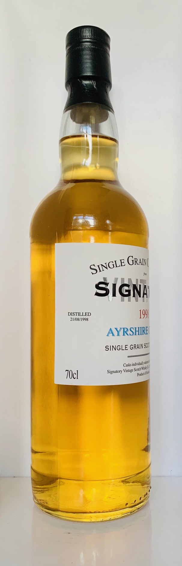 Ayrshire (Girvan)Grain 1998 / 2017 Signatory Single Grain Collection